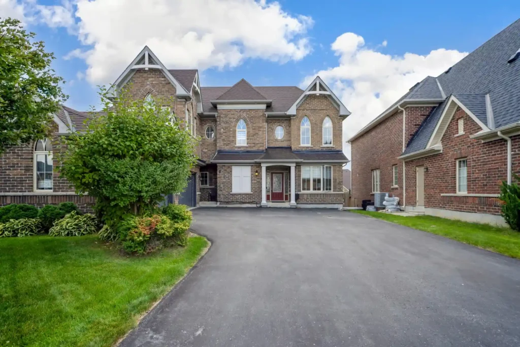 Brampton Real Estate Photo & Video Services (2025 Guide)