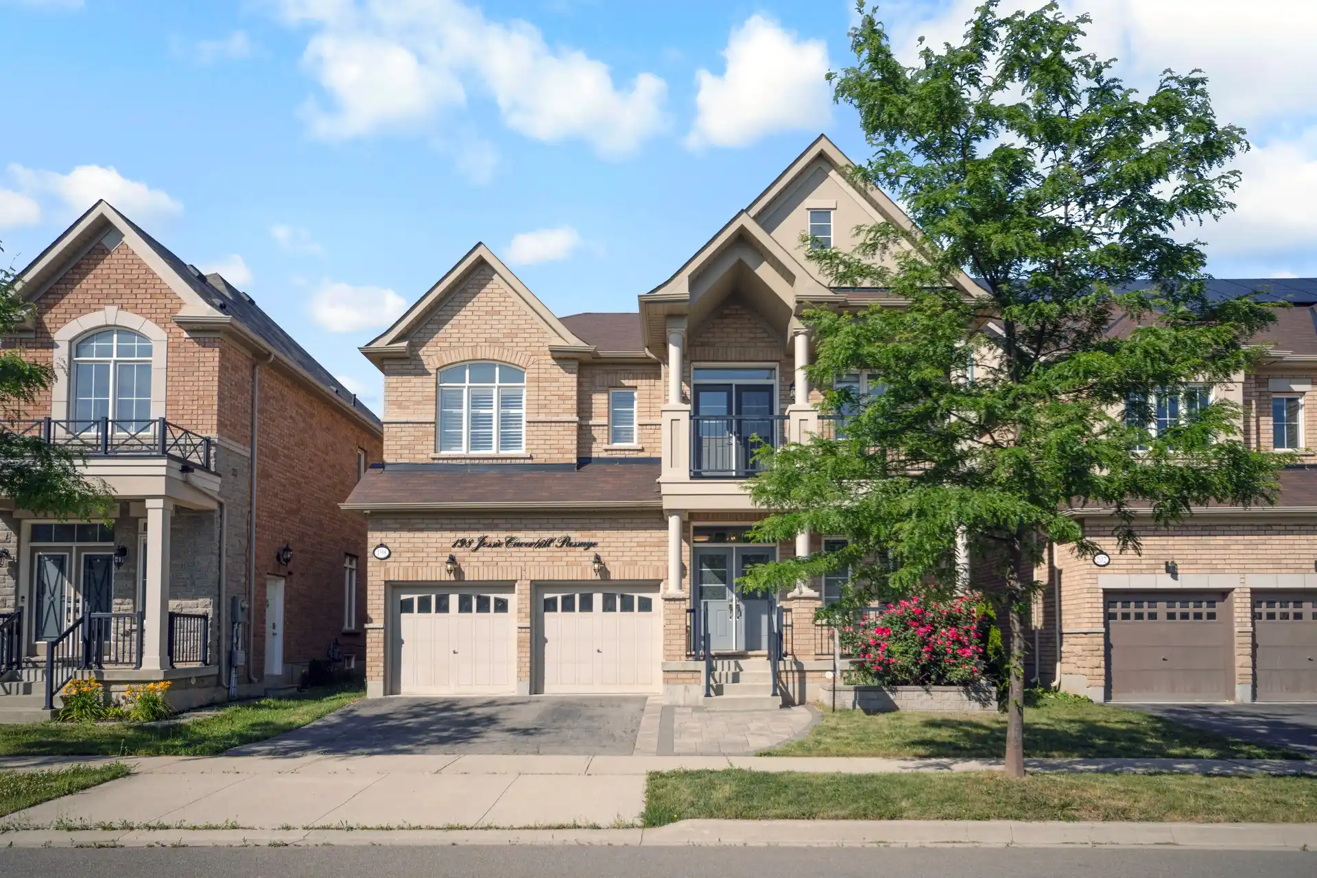 Professional Real Estate Photography Services for Modern Home Listings