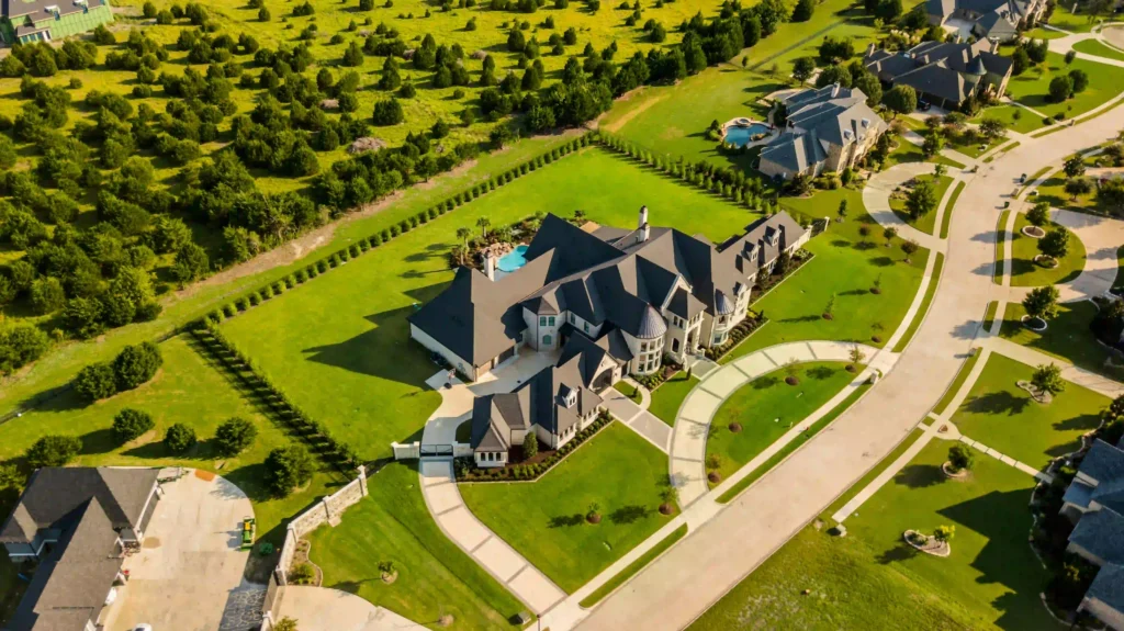 Drone Photography: A Game-Changer for Toronto Real Estate