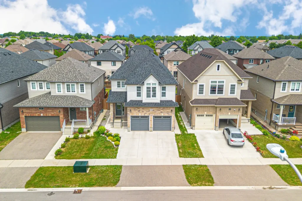 Real Estate Photography Toronto: The Complete Guide for Sellers and Realtors in 2026